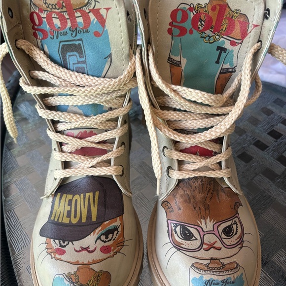 Very kool combat boots ( great for teens going back to school ) - Picture 6 of 8